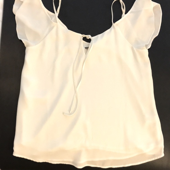 Lined 100 % polyester cold-shoulder blouse w adjustable straps. - Picture 6 of 8